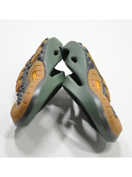 Keen Shanti Clog 1022795 in Black Forest Vineyard Green main image 10